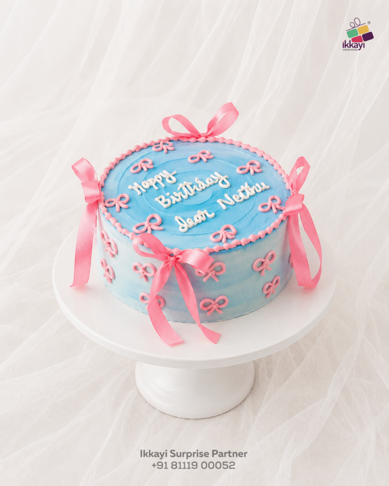 best birthday cake in bluw and rose