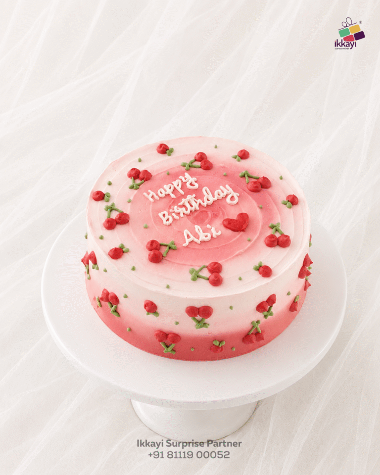 cake design with flower and leafs